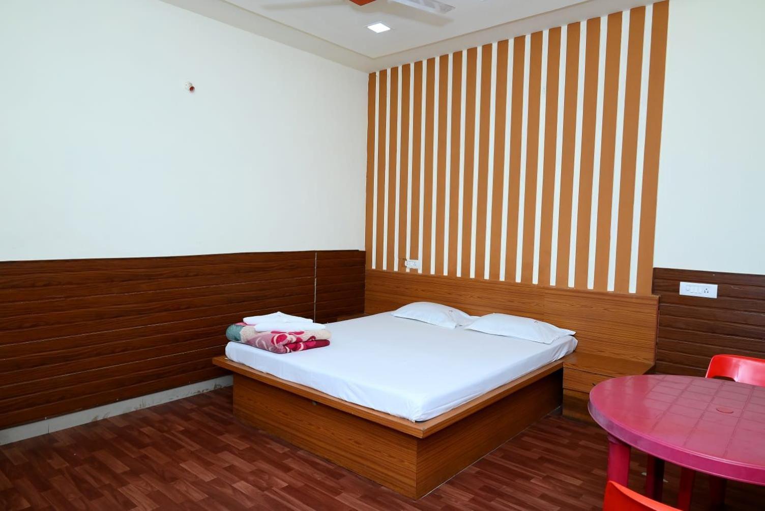 P P Lodging Pune Exterior foto