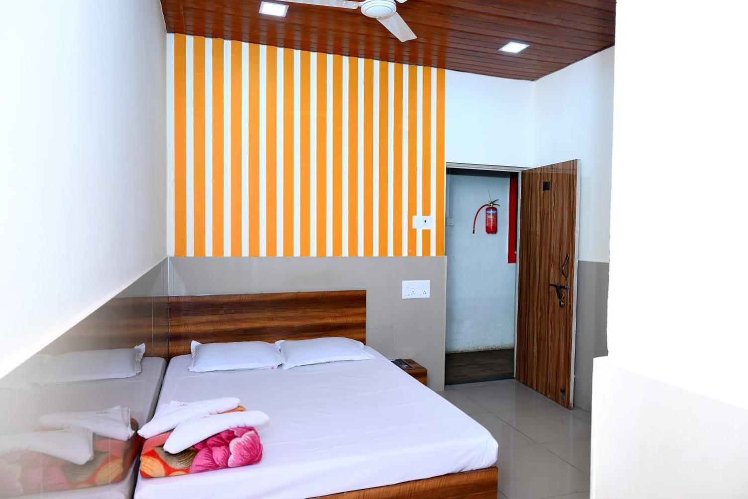 P P Lodging Pune Exterior foto